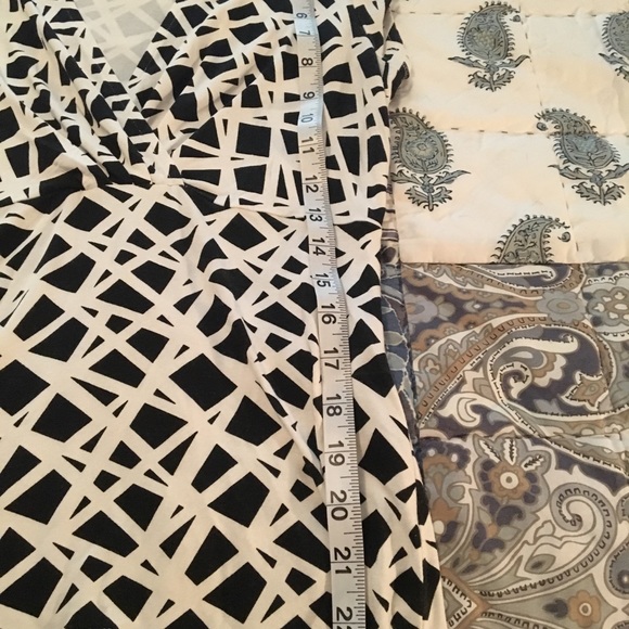 Blouse - Picture 3 of 4